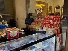 -花花卷卷·鲜食蛋糕(静安久光百货店)