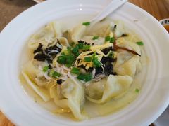 荠菜馄饨-弄堂咪道-饭香·面香·馄饨香(汇锦广场店)