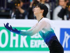 -冠军冰场CHAMPION RINK(环球银泰城店)