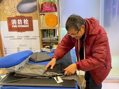 -爱革·洗衣改衣·洗鞋修鞋·洗包修包·奢侈品护理(宝地广场店)