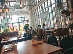 -红樱桃·欢乐餐厅(太原里店)