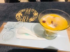 -燕庭·纯燕窝·甜品下午茶(南京西路店)