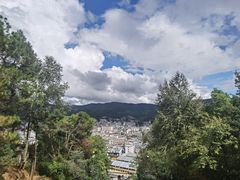 -墨江北回归线标志园