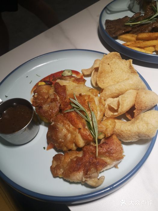 简荟厨·西式简餐(花都雅乐城店)法式香煎鸡扒图片