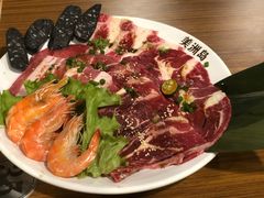 烤肉拼盘-美洲岛烤肉自助餐厅