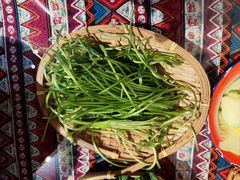 泸沽湖水性杨花-火塘云南烧烤大排档