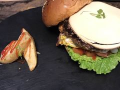 -HIGH FIVE哈福手工汉堡(桂林路店)