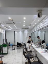 -镁连社·美联社