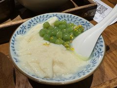 小青团冰豆腐花-李百蟹·江南蟹黄面·河景餐厅(夫子庙总店)