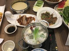-龙聚德北京烤鸭(沙坪坝华宇A馆店)