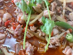 -兔行天下-鸿鹤鲜锅兔(中海国际店)