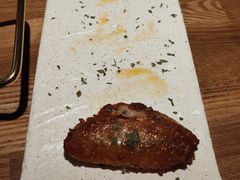 -Dragon Pizza•圆脸龙披萨·牛排餐厅