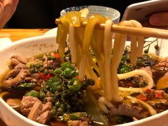 -自贡盐帮菜·玩辣餐厅(樱花园西街店)