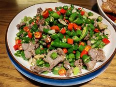 草包牛肉-二孃鸡爪爪(东郊记忆店)