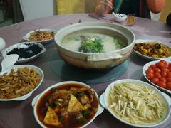 -天乐农家鱼头王(天目湖店)
