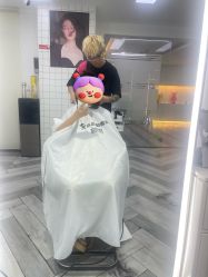 -米娜护肤造型