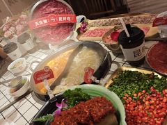-热火朝天鲜切牛肉火锅(南强街巷店)