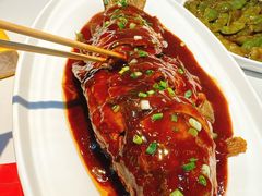 招牌红烧鱼-小胖私厨状元宴·东北私房菜馆