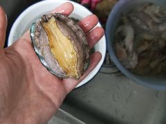 -渔人湾码头海鲜市场负二楼