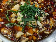 特色冷锅鱼-乡土特色.冷锅鱼.牦牛肉汤锅