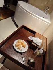 -禾颜社·精致美容