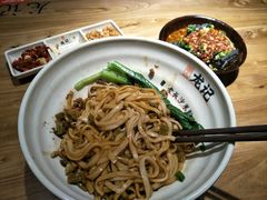 -湘人龙记老长沙米粉(华普国际大厦店)
