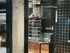 -南城十里潮汕鲜牛火锅·鲜虾生滚粥(融汇老商埠店)