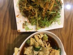 -三鞭一花·独一处·元英砂锅(海光寺店)