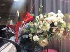 -上海星瀚奔驰4S店(红柳路店)