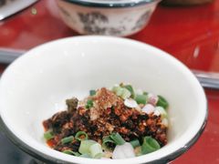 -黑白荤豆花(双凤路店)