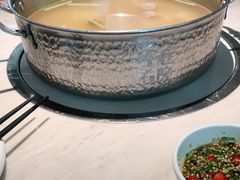 -左庭右院鲜牛肉火锅(浦江欢乐颂店)