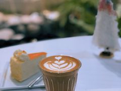 草莓糖澳白-1/4 ONE QUARTER COFFEE LAB(朝阳大悦城店)
