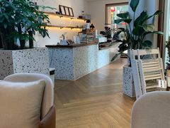 -Line 咖啡(石厦花园店)