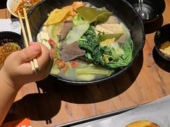 -万记麻辣烫国展总店