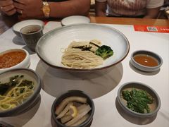 -馋三尺蟹粉小笼(人民广场店)