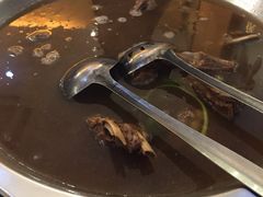 -悦牧·酸汤牛肉火锅(沃尔玛店)