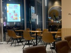 -Tims天好咖啡·贝果(东吴龙湖天街店)