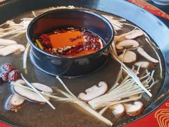 -三江两海老火锅(北京首店)