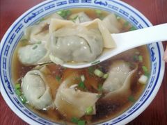 菜肉馄饨-古徽州馄饨店(宝安路店)
