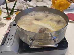 -沪华海鲜大酒楼(南汇店)