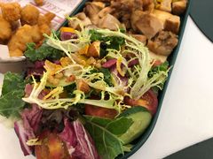 -露露家咖啡店