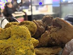 -BHC炸鸡(明洞总店)