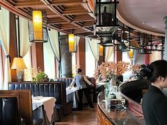 -八府香鸭·啫啫煲(华山路店)