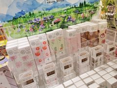 -西西弗书店&矢量咖啡(凯德晶萃广场店)