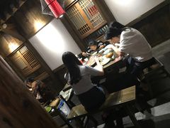 -红九格老火锅(三峡广场店)