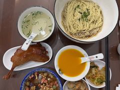 -百年老字号·观振兴蟹黄面·三虾面·苏式面(观前街富仁坊巷店)