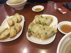 -小姜锅贴(凤凰街店)