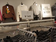 -H&M(天一广场店)