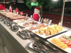 自助取餐区-海口绿发希尔顿酒店-田园汇自助餐·三文鱼·海鲜