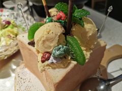 面包冰淇淋诱惑-蜀宴小调·精致家常菜(科华店)